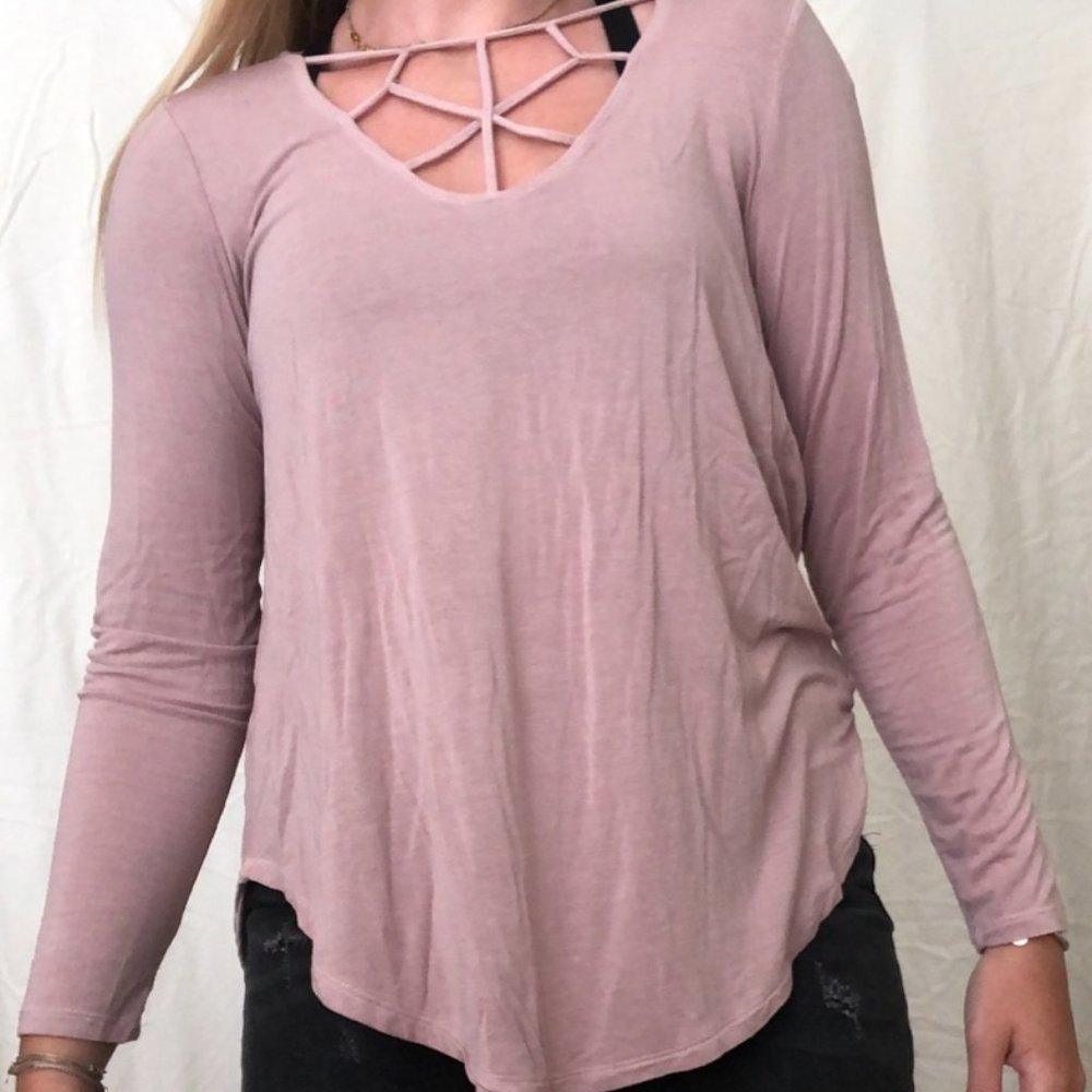 American Eagle blush top